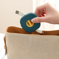 Caja de Almacenamiento para Cables de Datos, Dispositivo Enrollador de Cables de Carga para Teléfono, Versátil con Soporte para Teléfono, Portátil, Caja Organizadora para Auriculares