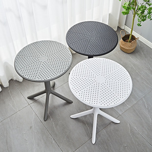 <span class=keywords><strong>Table</strong></span> ronde <span class=keywords><strong>petite</strong></span> en plastique noir et blanc, style nordique simple, pour restaurant, café, <span class=keywords><strong>balcon</strong></span> extérieur, réunion avec des invités - Product Image 6