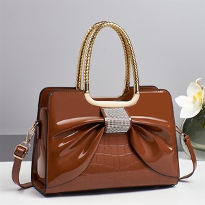 An Ru Shi Bow Design Tote <b>Bag</b> Red Patent Leather <b>Crossbody</b> Handbag Middle Size Everyday Outfits Summer 2025 - Product Image 3