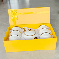 Coffret cadeau 7 PCS Gaufré Or 200cc Céramique Tasse à café Set Bone China Material 800Ml Tea Pot Eco-Friendly Wedding