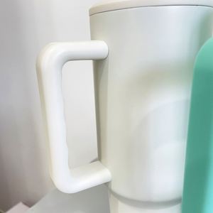 Lot de 25 tasses à café de voyage isothermes vierges pour sublimation H3.0 40oz, colorées, finition mate brillante, avec couvercle plat et poignée - Product Image 3