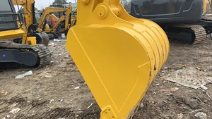 Used Komatsu Pc220-<b>8</b> 220-8MO pc220-7 Used <b>Excavator</b> 22Ton Crawler Heavy Equipment <b>Excavators</b> For Ecuador and Colombia - Product Image 2