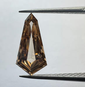 Diamante Suelto Cultivado en Laboratorio de Selección Premium, Corte Excelente en Forma de Cometa, Corte Princesa Brillante, Color Fantasía, Perforado con Láser para un Acabado Elegante - Product Image 5