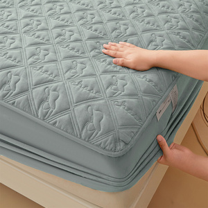 Ensemble de <span class=keywords><strong>lit</strong></span> en coton matelassé 50S pour femme King Size Polyester Antibactérien Fixation Protège-matelas Ensemble de draps ajustés - Product Image 3