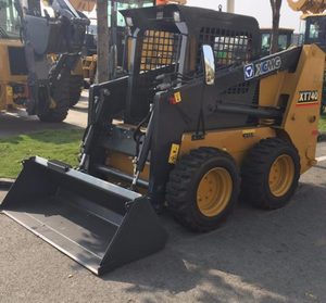 La Chine XT740K Mini chargeuse compacte avec pièces en stock - Product Image 3