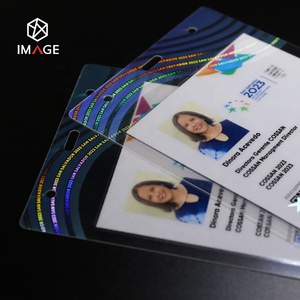 Pochette de stratifié brillant holographique personnalisé pour l'hébergement d'événements - Product Image 3