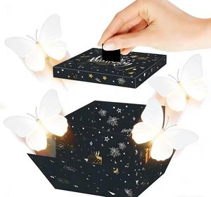 Boîte surprise papillon volant à remonter - Jouet magique propulsé par élastique, cadeau idéal pour les fêtes d'anniversaire et les fêtes sur le thème des fées - Product Image 2