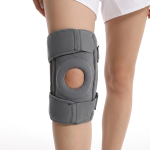 Supporto per Ginocchio Regolabile in Neoprene con Cuscinetto in Silicone, Stabilizzatori Laterali, Traspirante e Antiscivolo - Product Image 1