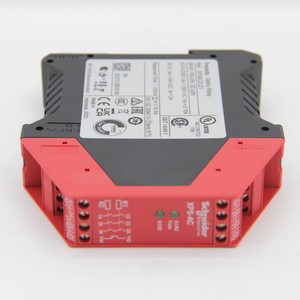 Relais de sécurité neuf et d'origine XPSAC5121 24 V AC - Product Image 2