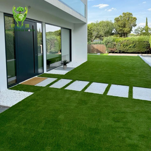 Tapis d'<span class=keywords><strong>herbe</strong></span> artificielle vert <span class=keywords><strong>pour</strong></span> extérieur, gazon synthétique, tapis de gazon artificiel avec trous de drainage <span class=keywords><strong>pour</strong></span> patio, jardin, paysage, cour - Product Image 1