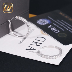 Boucles d'oreilles créoles inversées en argent 925 avec moissanite, entièrement pavées et serties, pour femmes, stock en gros - Product Image 4