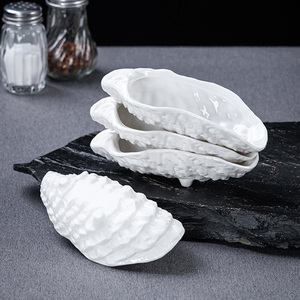 Plat à huîtres en céramique pour hôtels Tasse à gall de mer de forme spéciale pour restaurants Assiettes à collation directes aux œufs en céramique de style japonais - Product Image 3