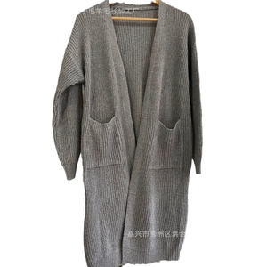 Großhandel Damen Herbst und Winter Vielseitige lose mittellange Pullover Strickjacke Lazy Style <span class=keywords><strong>Thick</strong></span> Thread Strickjacke - Product Image 5