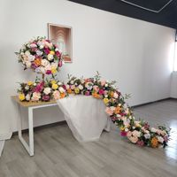 Dekorasi dinding lengkung pernikahan bergaya Eropa, tata letak bunga simulasi, pajangan pusat perbelanjaan, ruang pameran, dekorasi homestay