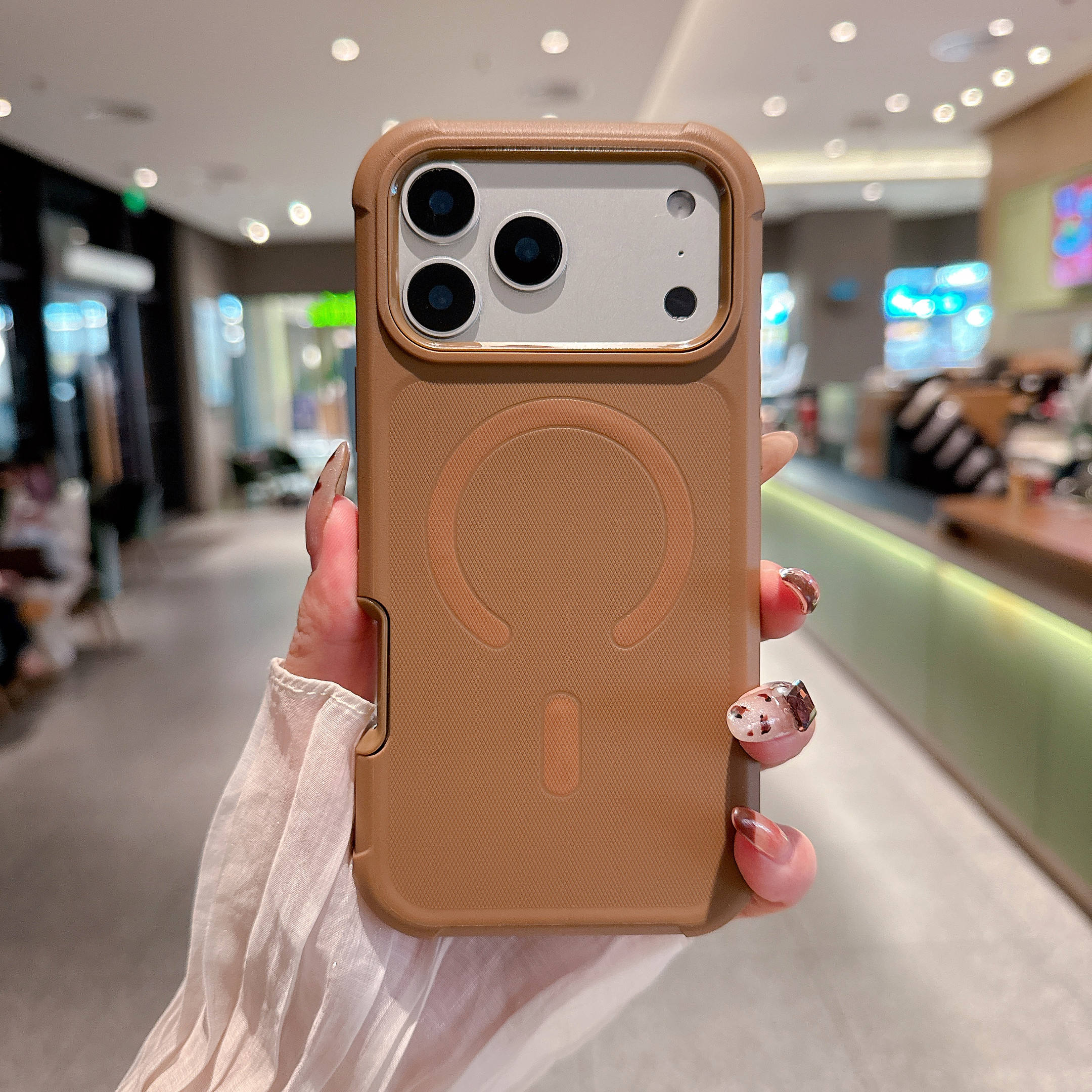 สีน้ำตาล