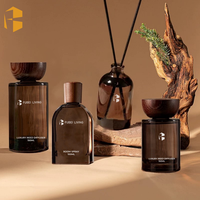 Commande en gros Aromathérapie Conception de logo personnalisé Diffuseur de roseau en verre de luxe Bouteille et bougie Coffret cadeau pour hôtels
