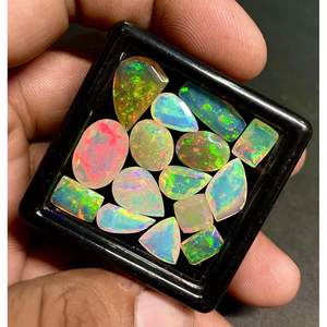 Cuentas sueltas calibradas de ópalo de fuego etíope Welo de la mejor calidad para la fabricación de joyas, piedras preciosas facetadas cortadas, óptimas para Ópalo de fuego - Product Image 1