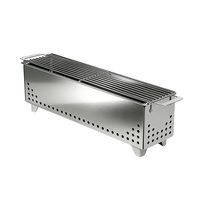 Barbecue au charbon de bois portable Pinnovo, grande surface de cuisson avec aérations pour les fêtes en plein air, les patios et les pique-niques