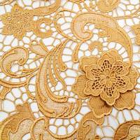 Tissu de dentelle de fleurs brodées en dentelle dorée Tissu de dentelle soluble dans l'eau Tissu de broderie à motifs de cachemire pour tenue décontractée