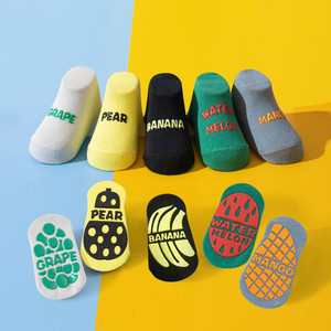Nouvelles chaussettes antidérapantes pour bébé, chaussettes pour nouveau-né, chaussettes en coton peigné mignonnes, chaussettes antidérapantes pour enfants en bas âge - Product Image 1