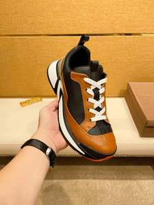 Chaussures de sport décontractées pour hommes, avec amorti doux, durables, modernes, semelle extérieure antidérapante, pour les activités quotidiennes en plein air - Product Image 2