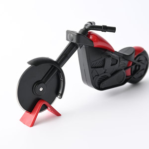 Coupe-pizza créatif en forme de moto, rouge, en PP, lavage à la main uniquement, fabriqué à Yangjiang, outil à pizza - Product Image 1