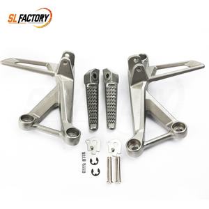 Support de repose-pieds avant gauche/droit en aluminium argenté durable et remplaçable pour moto <span class=keywords><strong>CB500F</strong></span> 16-23 CBR500R 16-23 - Product Image 1