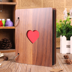 <span class=keywords><strong>Album</strong></span> photo portable en bois sculpté 12*16cm avec reliure à spirale, plus <span class=keywords><strong>de</strong></span> 200 pages pour créer des albums mémorables - Product Image 1