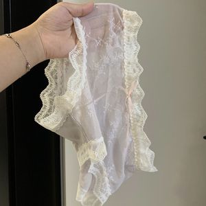 Nouveau modèle de culottes ultra-fines pour femmes, culottes en dentelle, culottes d'été pour femmes, se vendent bien - Product Image 5