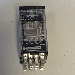 Relé de Potencia Miniatura Enchufable Harmony Electromecánico 6A 4CO con LED, Montaje Estándar Original de Fábrica, 24V DC RXM4AB2BD - Product Image 1
