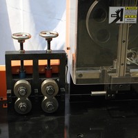Machine de redressage de fil de fer en métal cnc, machine de redressage et de découpe automatique à grande vitesse de fil d'acier pour cadre de maille