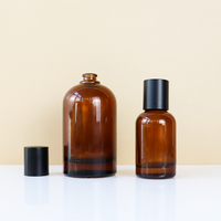 Flacons de parfum élégants en verre brun 30ml 50ml 100ml avec capuchon noir et pulvérisateur à sertir, logo personnalisé pour diffuseur