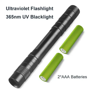 Mini <span class=keywords><strong>linterna</strong></span> <span class=keywords><strong>ultravioleta</strong></span> <span class=keywords><strong>profesional</strong></span> 365nm UV Pen Light con filtro negro Pen Clip Detector de dinero Cuerpo de lámpara de aluminio - Product Image 4
