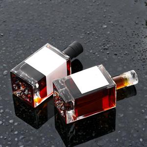 Bouteilles en verre réutilisables pour <span class=keywords><strong>gin</strong></span>, whisky et vin, rectangulaires, 250 ml, 375 ml, 500 ml, 750 ml, avec étiquette personnalisée - Product Image 2