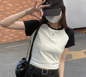 Benutzer definierte Druck Logo Crop <span class=keywords><strong>Top</strong></span> Frauen T-Shirt Plain Loose Casual Baby T-Shirt Baumwolle Cropped Frauen T-Shirt Jersey - Product Image 4