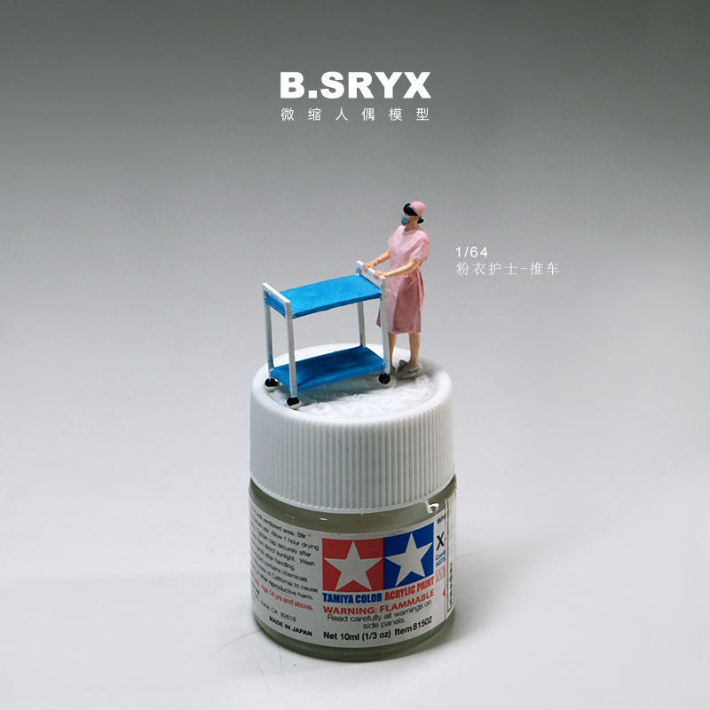 Infirmière rose - Panier