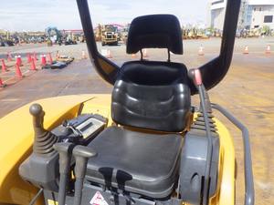 Mini-excavatrice sur chenilles d'occasion U30-5, importée, d'origine, 3 tonnes, modèle 2007, 0-2000 heures - Product Image 4