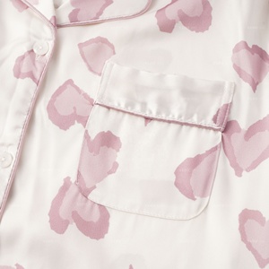 Vêtements de nuit en coton et élasthanne à imprimé cœur pour femmes, ensemble de pyjama à manches longues boutonnées, tissus respirants tissés - Product Image 3