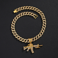 Nouveau Hip-Hop Creative Zinc Alliage Strass Écologique Plaqué Or Europe et US AK47 Submachine Gun Style Hommes Pendentifs