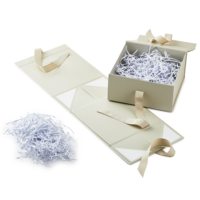 Umwelt freundliche Geschenk box aus starrem Karton mit wasserdichter UV-Beschichtung High-End-Verpackung Band verschluss aus recycelbaren Materialien