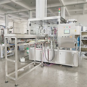 Machine automatique <span class=keywords><strong>de</strong></span> remplissage et <span class=keywords><strong>de</strong></span> capsulage <span class=keywords><strong>de</strong></span> sachets doypack ZLD-4A 4 buses pour eau lait fruit <span class=keywords><strong>mangue</strong></span> jus confiture pâte - Product Image 2