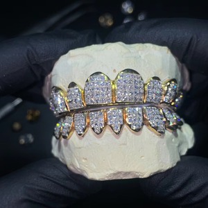Grillz dentaire en argent 925 de qualité supérieure avec diamants Moissanite étincelants, couvre-dents style hip-hop unisexe - Product Image 3