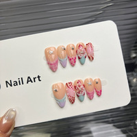 TSZS Faux Ongles à Presser de Luxe Faits Main, Amande Sculptée 3D Florale, avec Perles et Clous Dorés, French Manucure, Vente en Gros