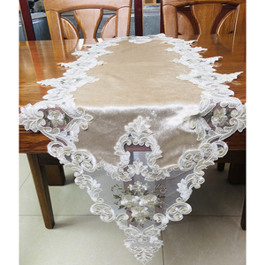 Ensemble de 16 chemins de <span class=keywords><strong>table</strong></span> brodés en polyester/<span class=keywords><strong>coton</strong></span> tricoté pour mariage - Product Image 2