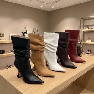 Bottes mi-mollet à talon carré et bout pointu pour femme, collection automne/hiver/été 2024, mode, imperméables et confortables, vente en gros usine - Product Image 2