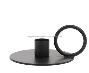 Bougeoir et chandelier décoratifs modernes de luxe en métal noir mat pour Noël et les mariages - Product Image 1