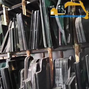 Стекло кабины экскаватора для кошки гусеницы Komatsu Hyundai Volvo Hitachi Kobelco Doosan Daewoo Sumitomo - Product Image 1