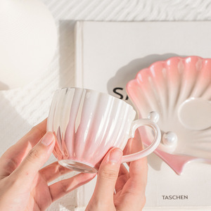 Tasse à café et soucoupe en céramique à dégradé de couleur, vente chaude, coquille de perle, pour le petit-déjeuner à la maison, tasses à thé avec plateau - Product Image 4