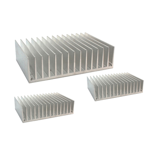 Profilés de dissipateur thermique en alliage d'aluminium 6061 6063 T5 <span class=keywords><strong>T6</strong></span> avec surface anodisée de service de pliage pour la dissipation thermique industrielle - Product Image 1