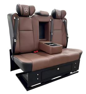 Sofá Cama de Cuero de Lujo Personalizado de 3 Plazas en Dos Tonos, Asiento de Coche para MPV, Furgoneta, Camper, Modificación de RV, Impermeable, con Carga Inalámbrica - Product Image 1